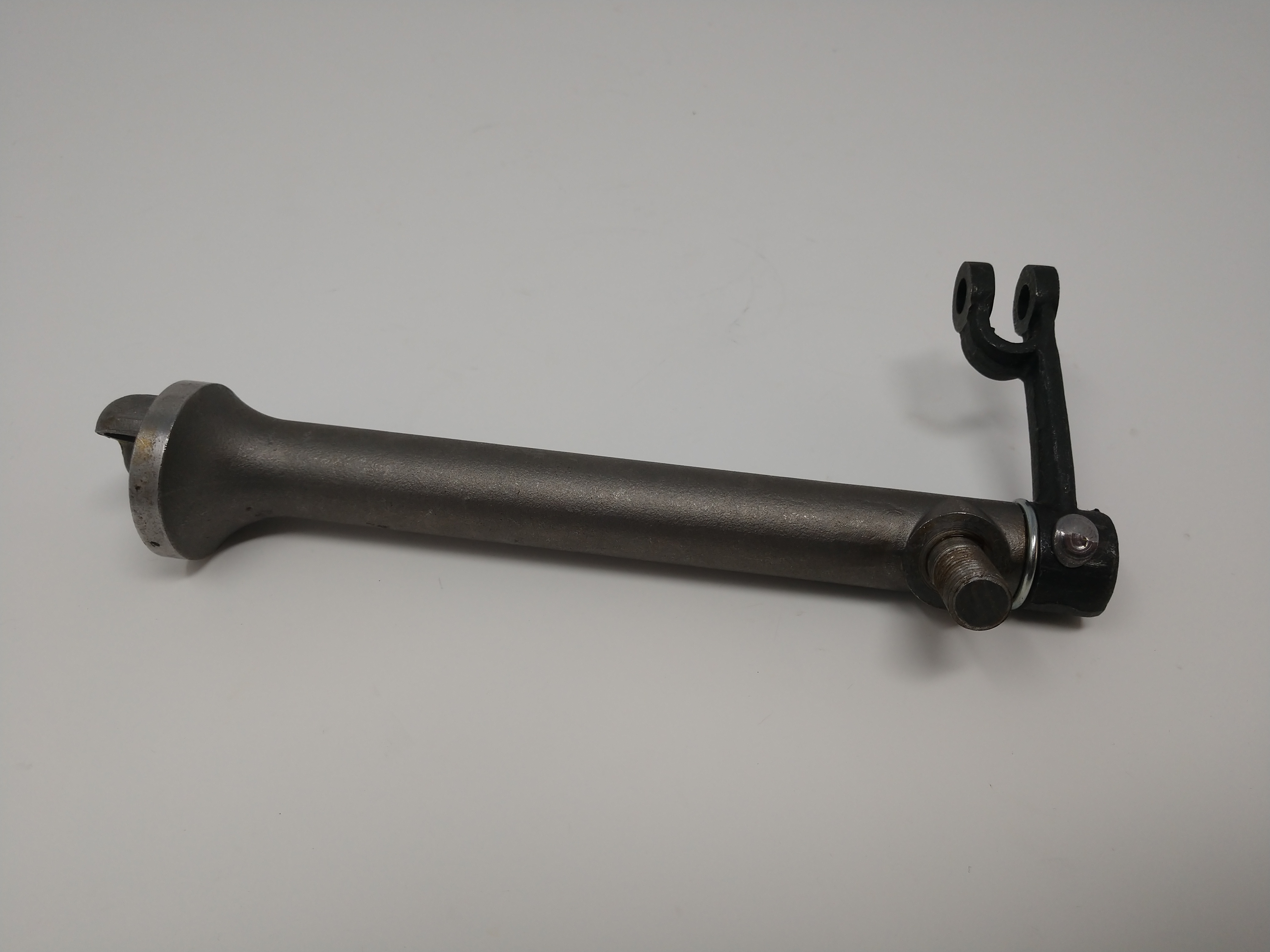 Actuating Arm Assembly