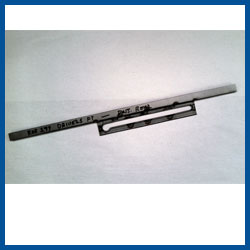 Briggs Fordor and Cabriolet Rear Window Glass Channel - Drivers Side Front and Passenger Side Rear-